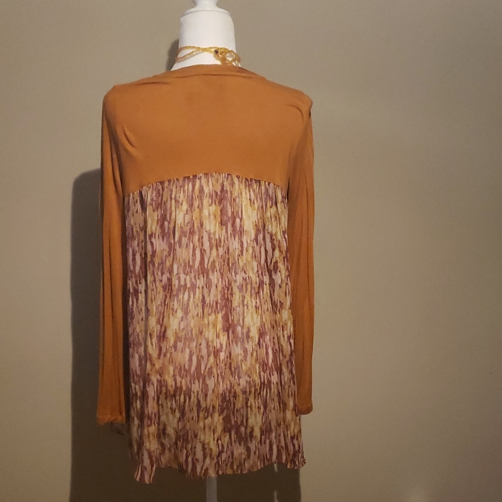 Cardigan - Picture 2 of 2
